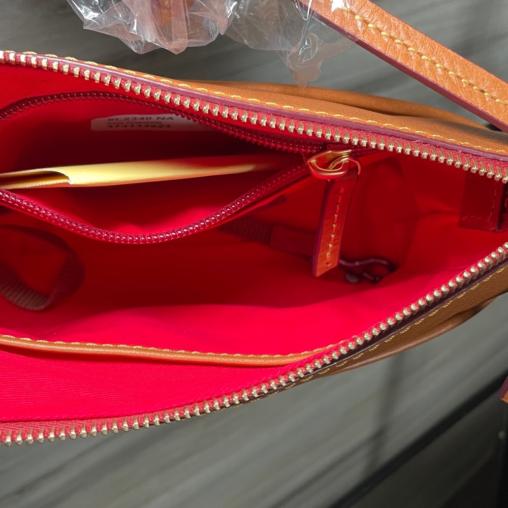 NWT- Dooney & Bourke Florentine Leather Katie Crossbody, Natural - Picture 8 of 10